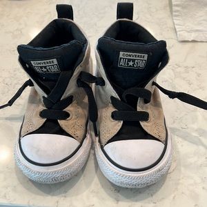 Toddler khaki converse! Size 7.